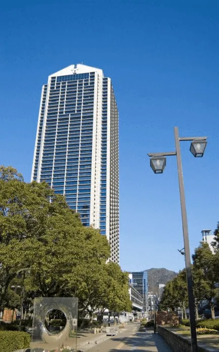 現庁舎（1号館）