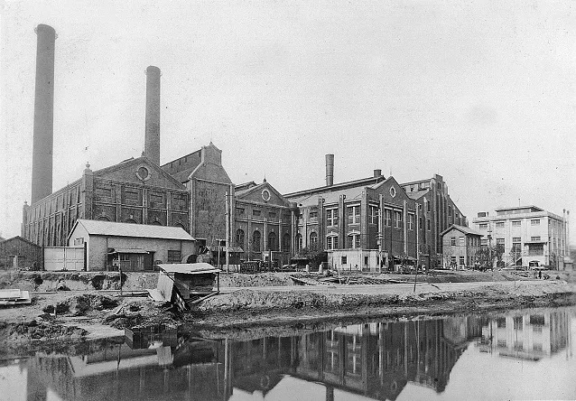 湊川発電所全景