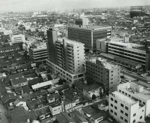 大橋地区市街地改造事業の施行後（1966年）