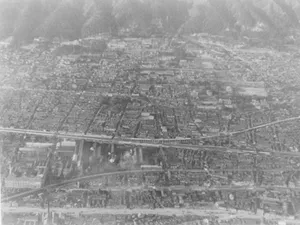 中央灘駅、左ダンロップ