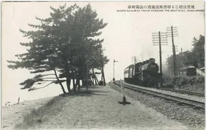 風景佳絶なる須磨海浜通過の山陽列車